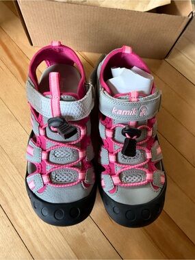 Kamik Kids Gray and Pink Outdoor Sandals with Secure Bungee Fit